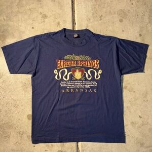Vintage 1996 Eureka Springs Arkansas Tourist T Shirt Fruit of the Loom Tag (XL)